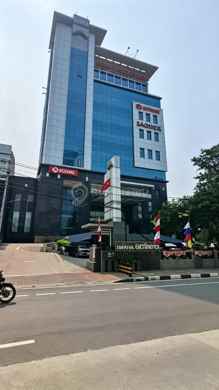 Tomang [Kantor]: Office Dijual-Jalan Raya-Terawat-Langka