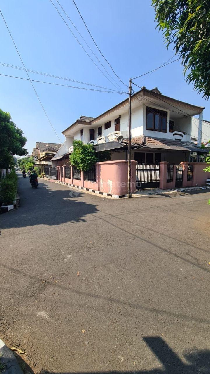 Rumah 2 Lt Murah Dlm Komplek Elit Duren Sawit, Jakarta Timur