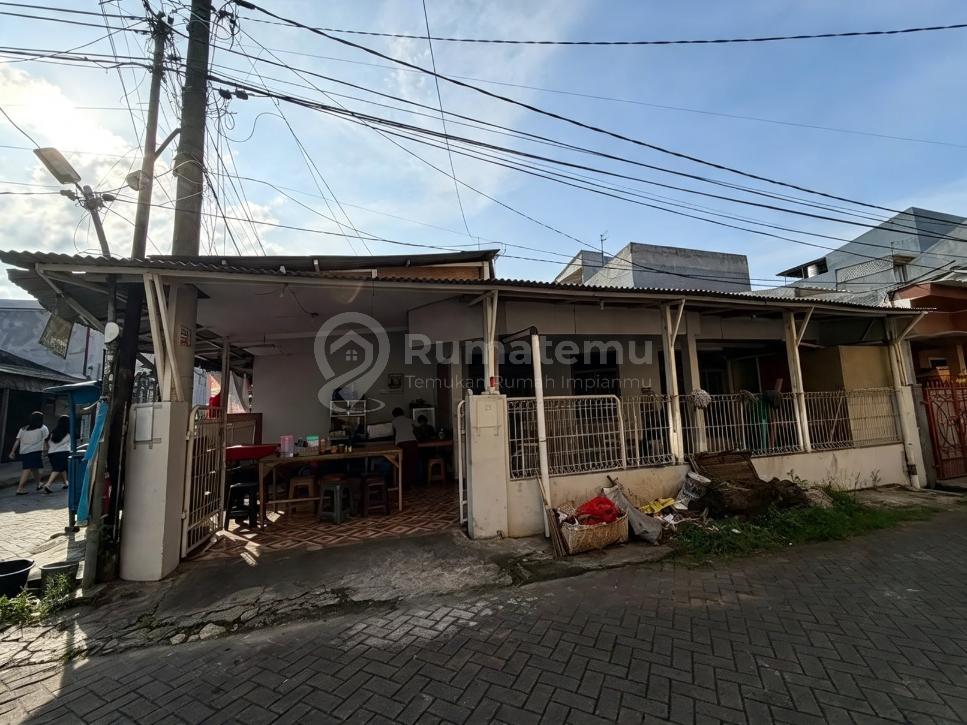 DiJual Rumah Kost 6 Kamar Tidur + Kios Taman Cibodas