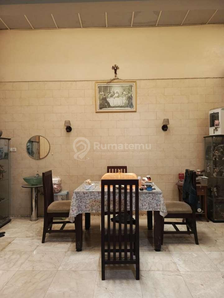Dijual Rumah Strategis Siap Huni di Kav. DKI Meruya Utara Jakarta