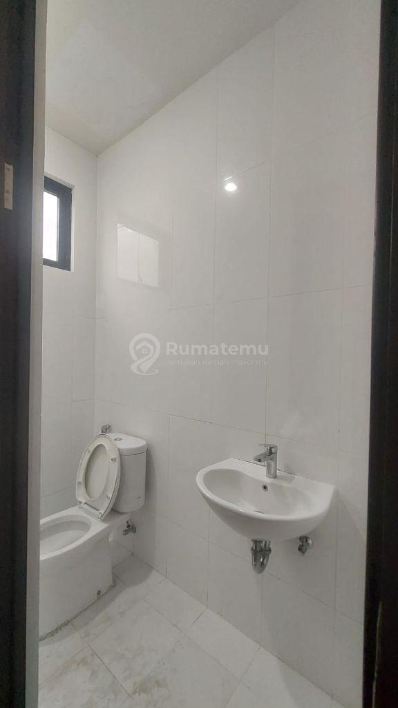 Dijual rumah di Citra Garden Puri (Cluster Casco), Jakarta Barat