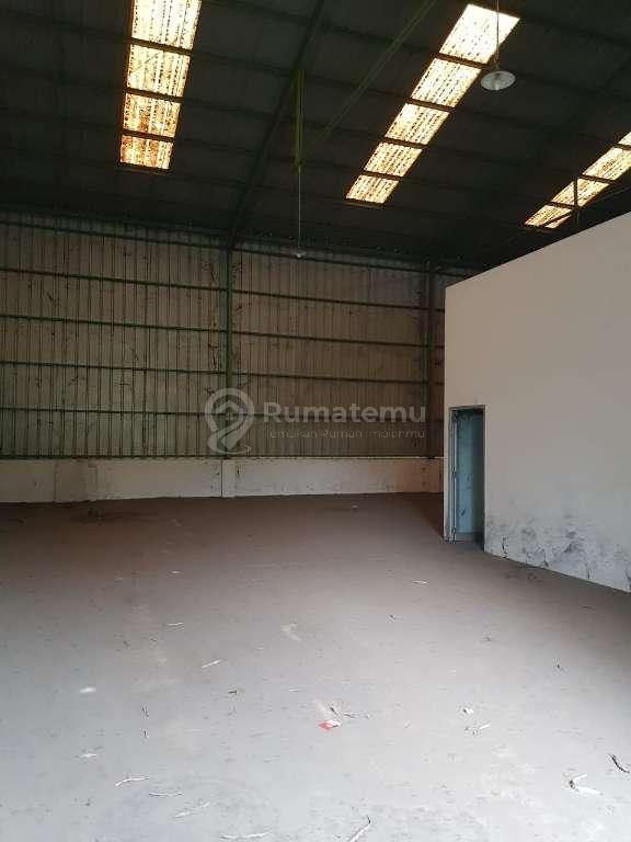 Jual gudang terdapat akses container di Cikupa, Bojong, Kabupaten Tangerang, Banten