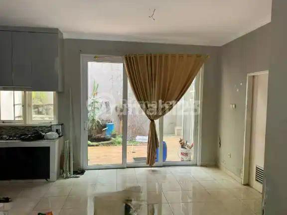 Dijual Rumah Jalanan Luas Unfurnished @Hawai City Resort, Cengkareng Timur