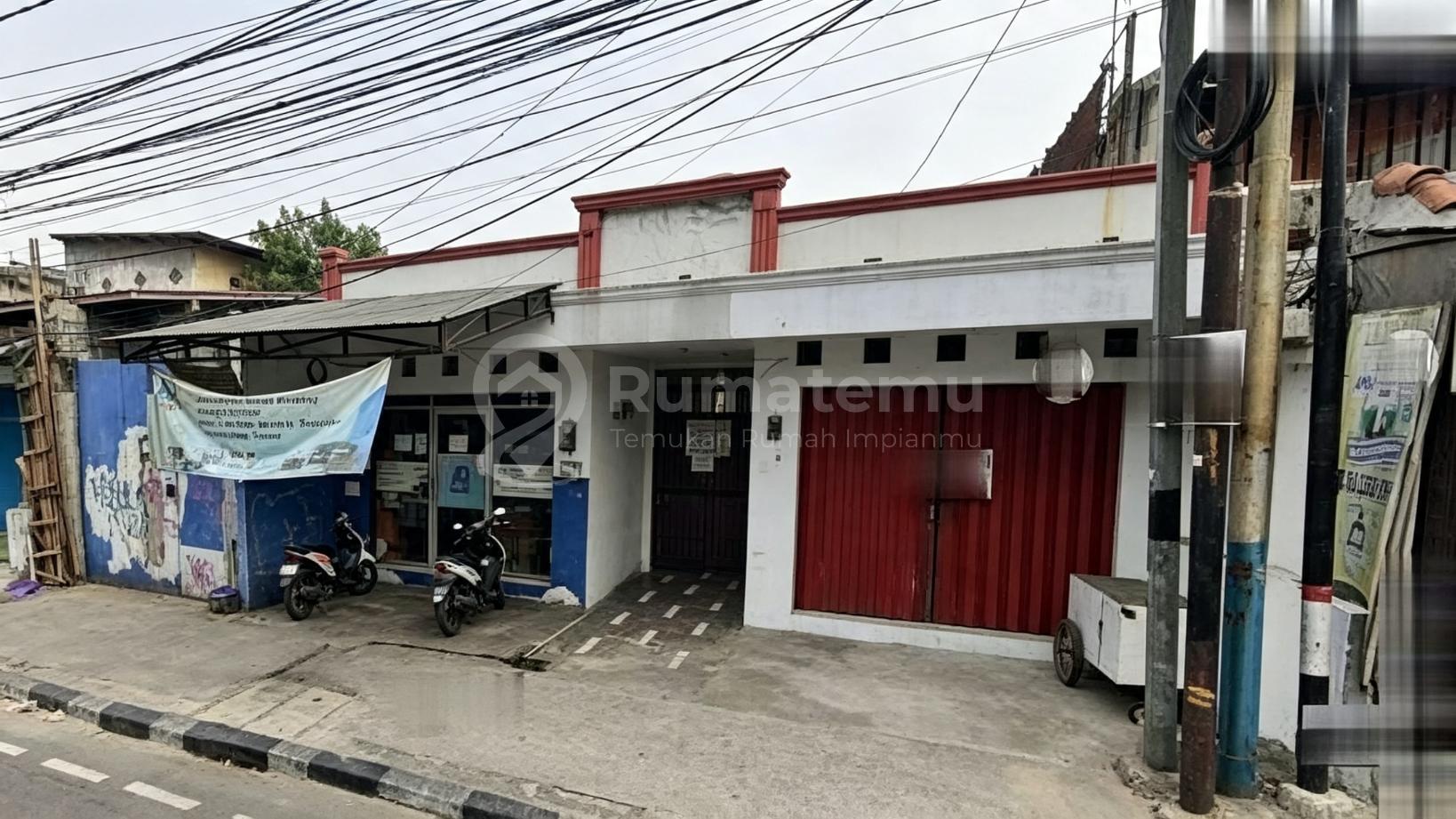 Jual rumah kost 11 kamar dan 2 ruko di Letjen Suprapto Raya, Cempaka Baru, Kemayoran, Jakarta Pusat