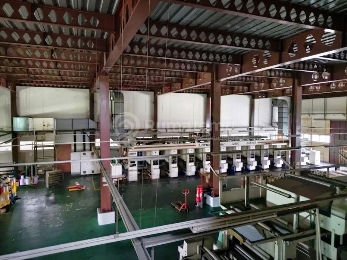 Gudang Ex Pabrik Hoek Kawasan Industri Jababeka Cikarang Utara