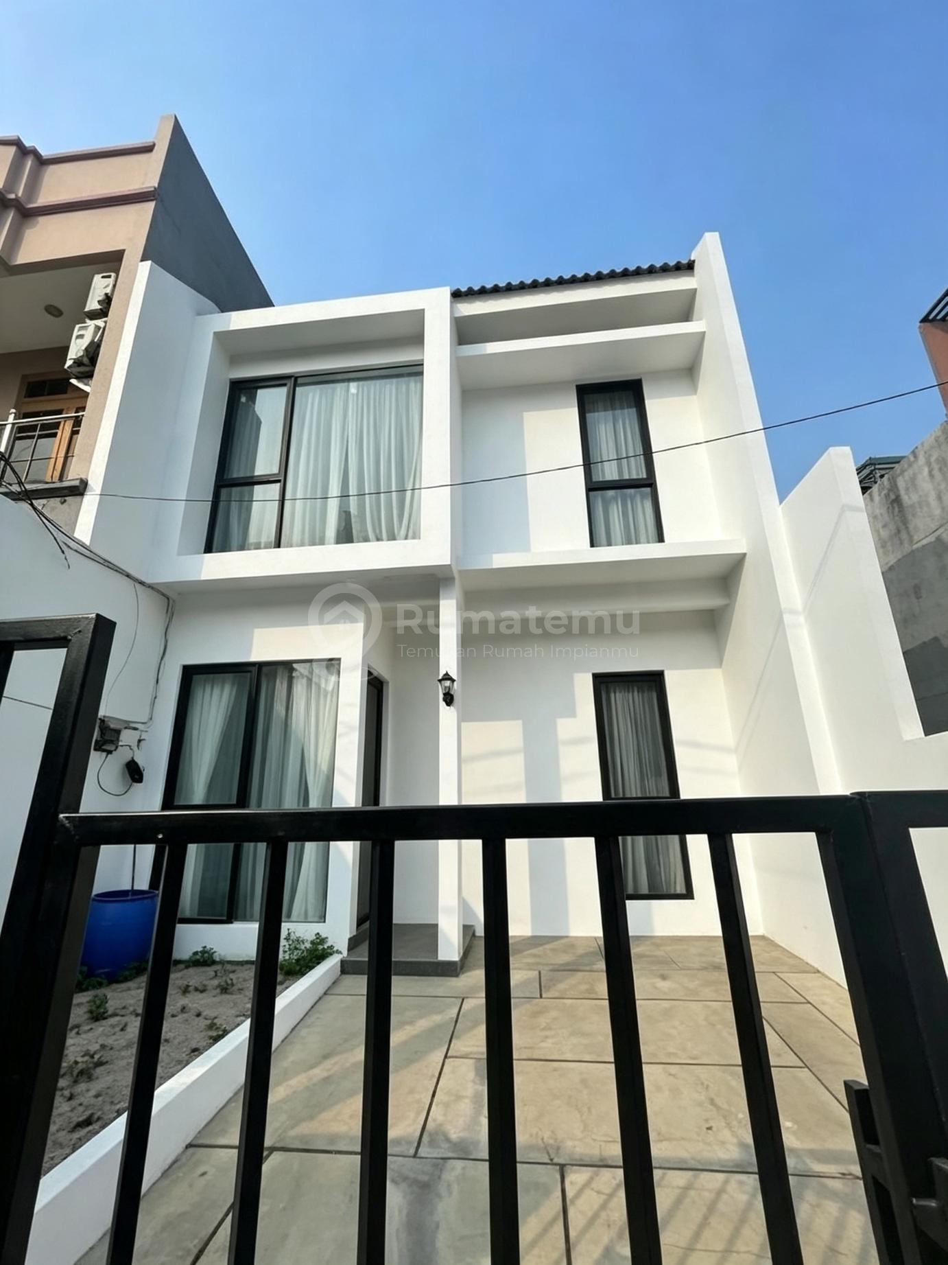 Dijual Rumah Bagus 2 Lantai Dan Siap Huni Di Bintaro Sektor 5