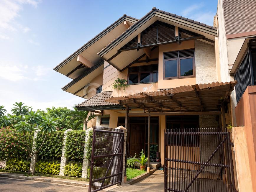 RUMAH TAMAN ARIES POSISI HOOK DALAM KOMPLEK ONE GATE JAKARTA BARAT