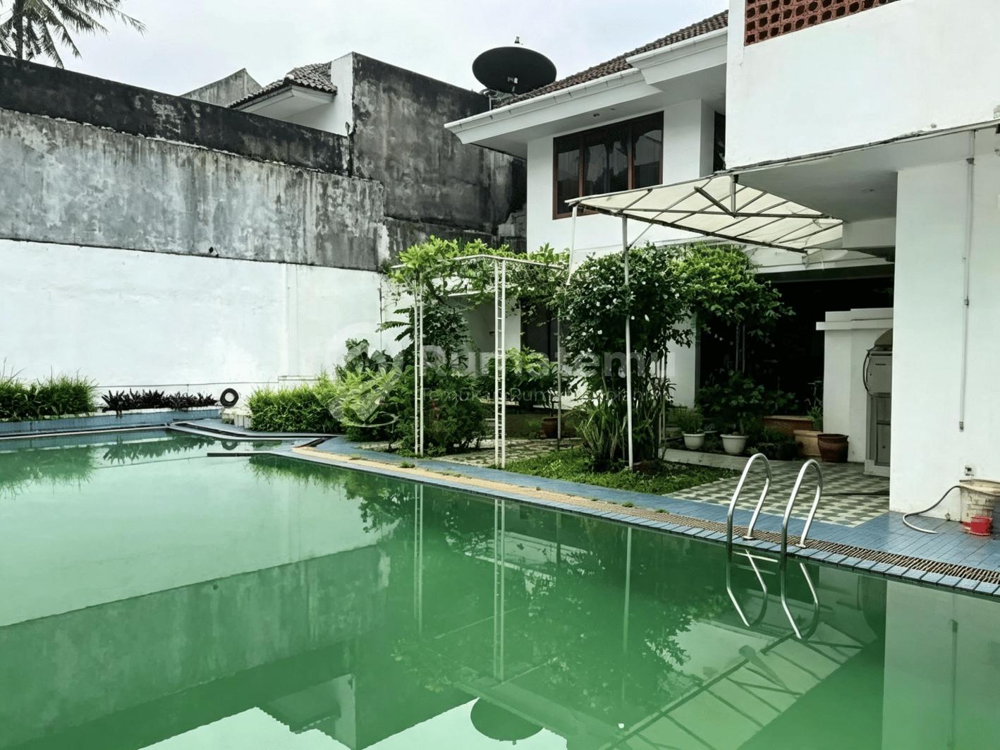 Disewa Rumah Siap Huni di Menteng Lokasi Strategis