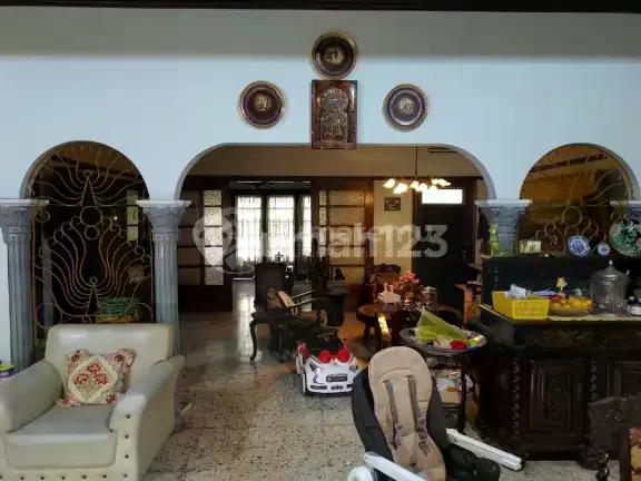 Dijual Rumah di Jalan Kacapiring Ahmad Yani Sayap Jalan Riau Bandung