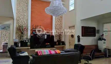 Rumah Mewah di Pondok Indah
