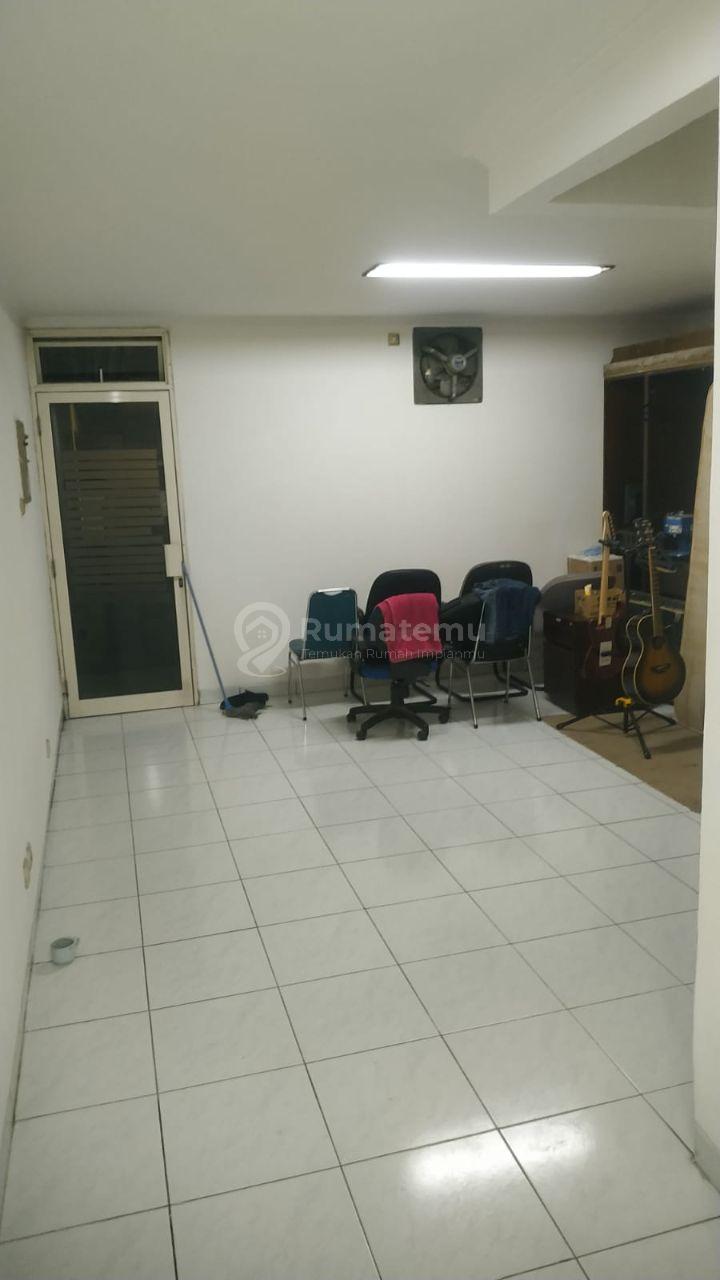 RUKO 4 LANTAI DI PONDOK INDAH