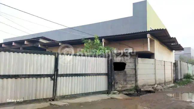 Gudang Hitung Tanah di Komplek Kav Dpr Cipondoh