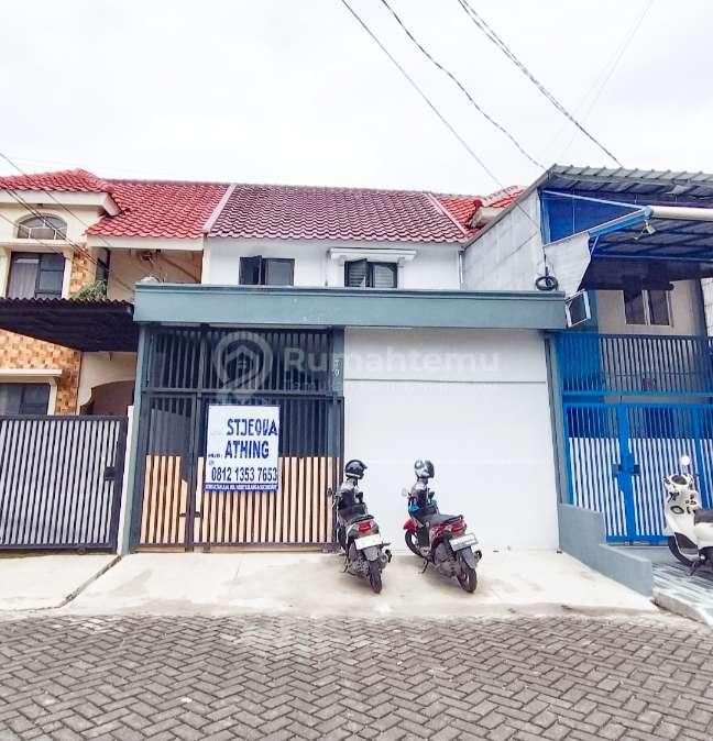 Disewakan rumah permata palem luas 120 meter parkiran luas cocok untuk usaha online