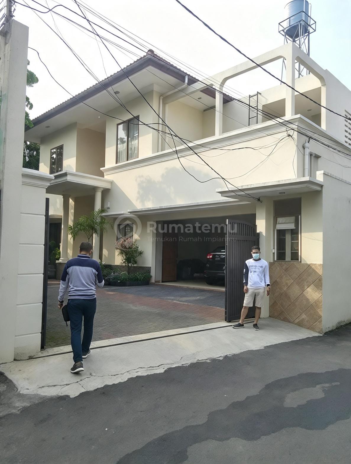 DiSewakan Rumah Mewah Kemang Selatan Jakarta Furnished
