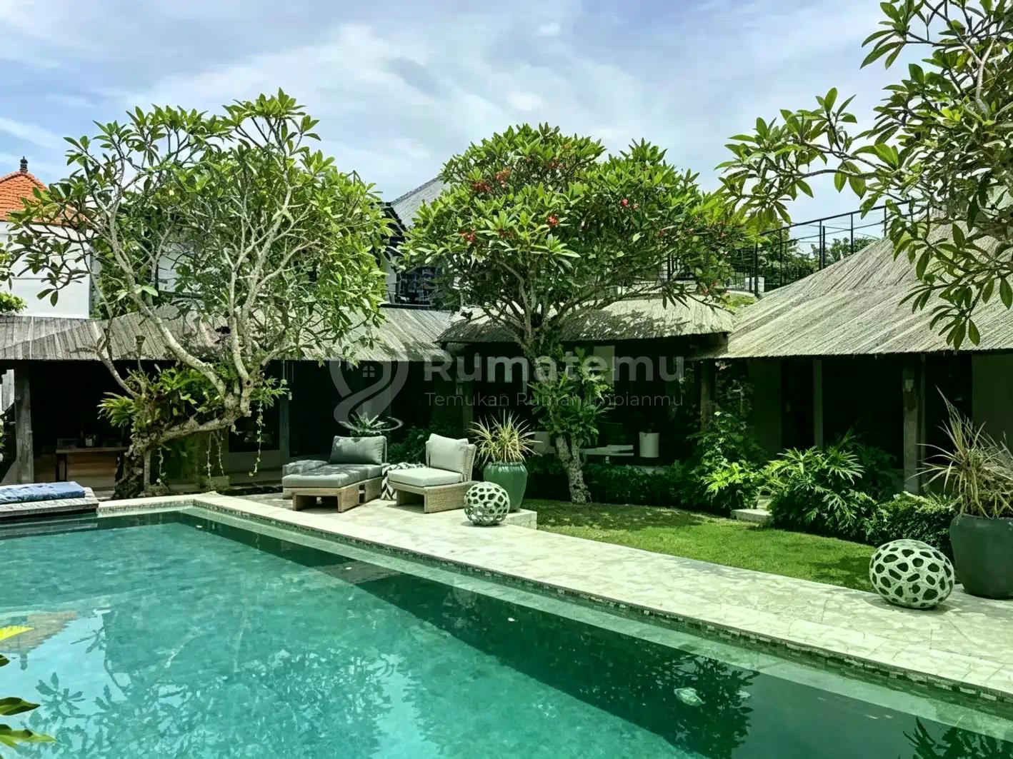 Rv-3027 Luxurious 5-Bedroom Villa In Canggu With Unique Design