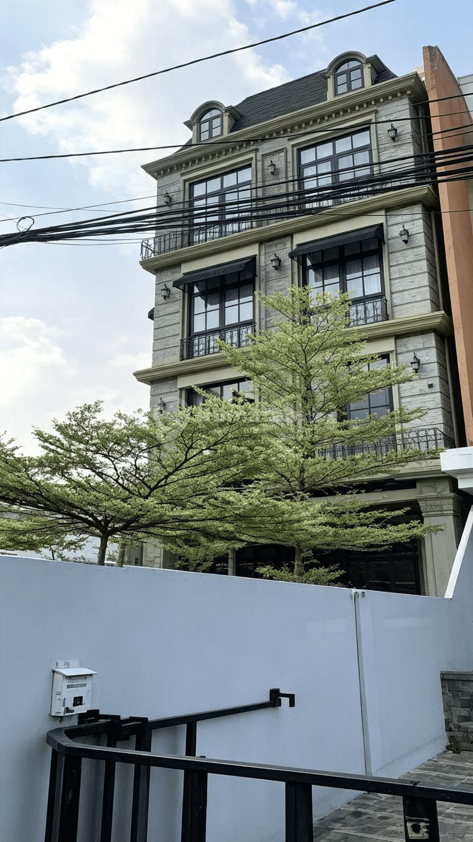 Sewa ruang kantor di Jl. Moh. Kahfi 1, Ciganjur, Jagakarsa, Jakarta Selatan