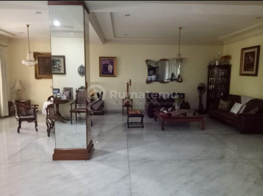 DIJUAL RUMAH TINGKAT  2 DAERAH KEBAYORAN BARU