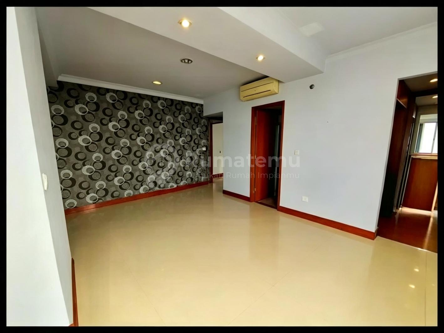 Harga Terbaik Taman Anggrek Condo 3+1Br Spesial Price