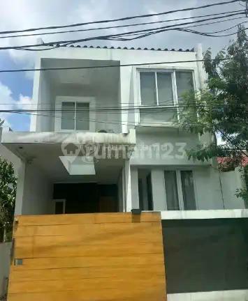 Dijual Rumah dengan Desaign Menarik Kencana Loka BSD