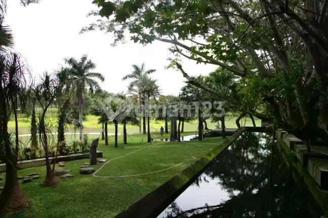 Kavling View Lapangan Golf Cluster Premium Strategis