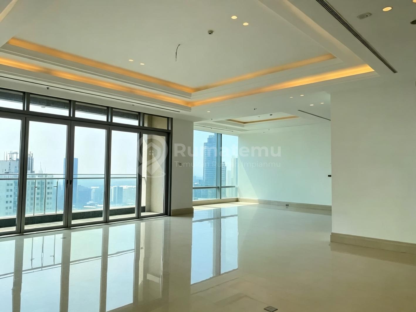 Disewakan Raffles Residences 4Br Unfurnished