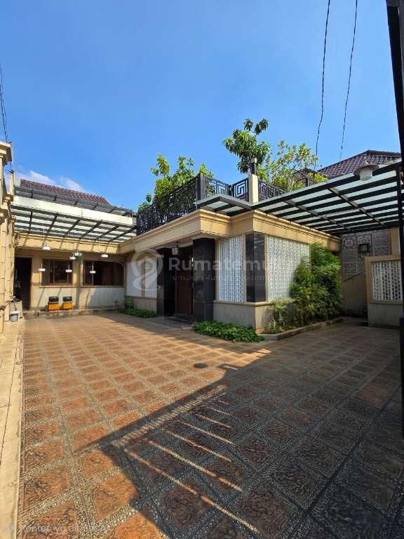 Rumah Fully Furnished Dalam komplek Di Jatinegara Jakarta Timur 