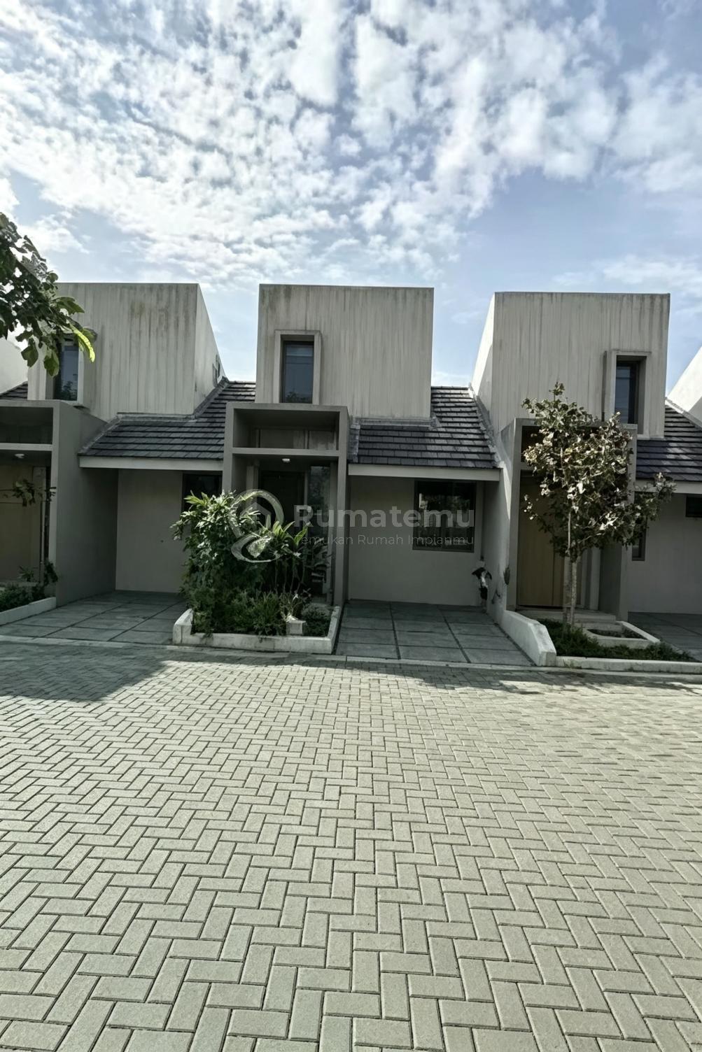 Dijual Rumah Siap Huni di Springhill Yume Lagoon Tangerang