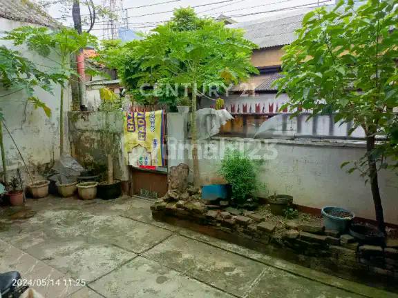 Rumah Strategis Benhill - Langka, Hitung Tanah!