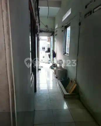 Dijual Bu !! Ruko Kost Tambora Jakbar 4.5 Lantai, Sudah Terisi 7 Kamar, Hanya 3M-An Nego !!