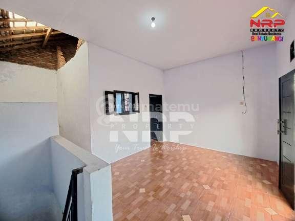 Dijual Rumah Hook Murah 2 Lantai di Kebalenan Banyuwangi Kota