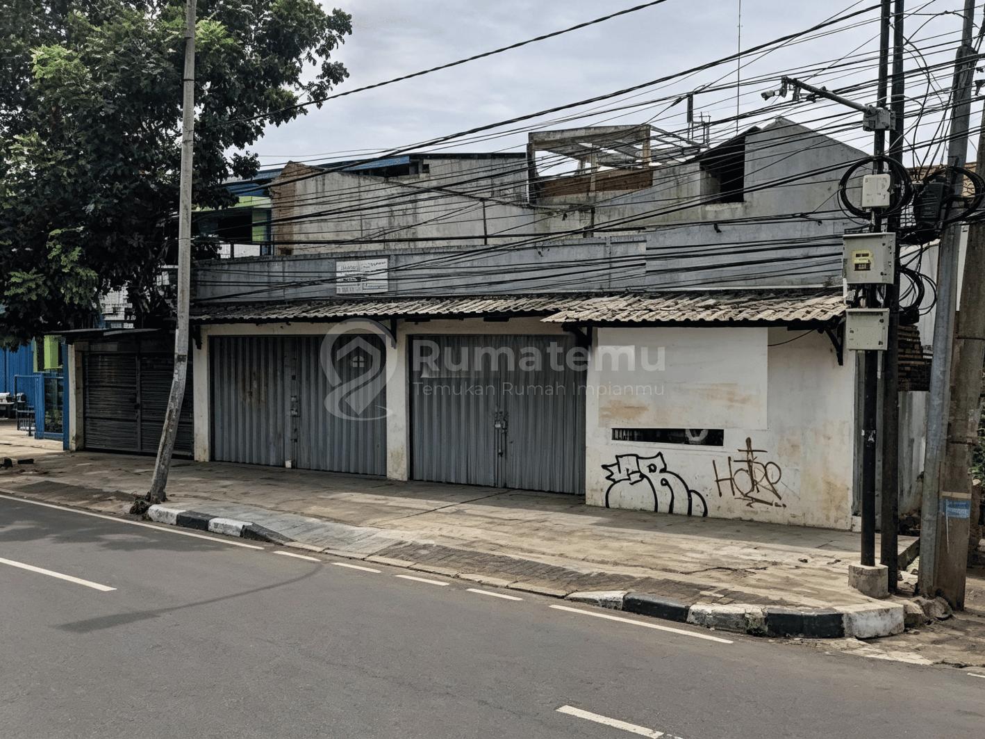 Sewakan ruko lebar 1 lantai hadap timur dan utara di Pasar Minggu, Tanjung Barat