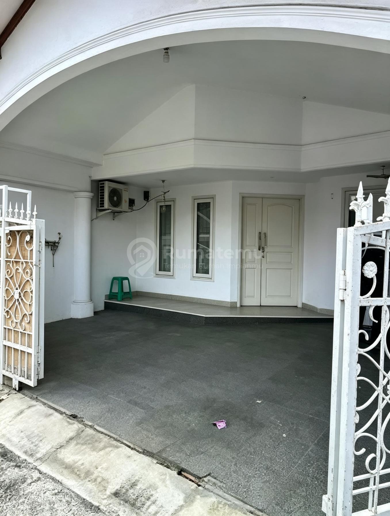 Dijual Rumah 2 Lantai Siap Huni di Pondok Cibubur Indah