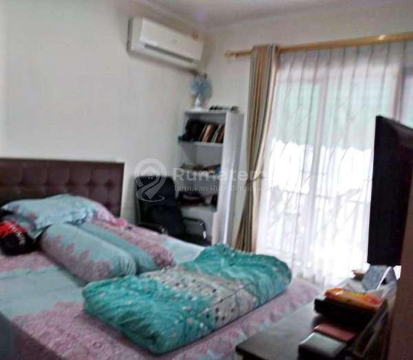Rumah Dalam Cluster Primer Rieviera Di Rawamangun Jakarta Timur 