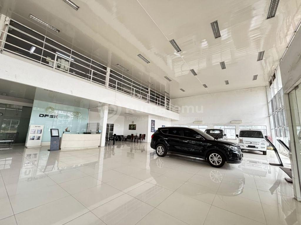 Ex Showroom Mobil di Bekasi – Cocok untuk Dealer, Bengkel & Usaha Otomotif