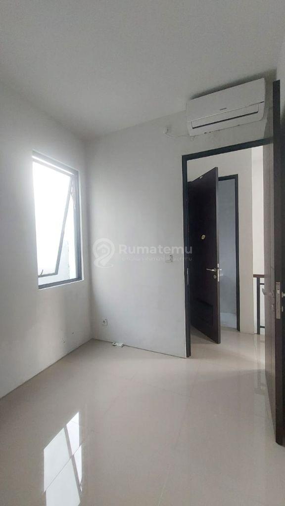 Dijual rumah di Citra Garden Puri (Cluster Casco), Jakarta Barat