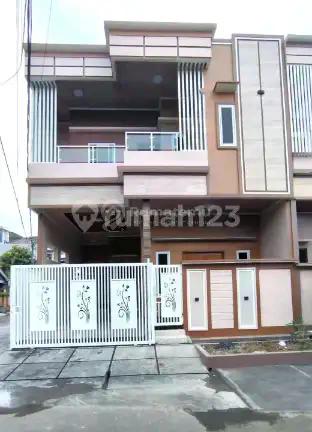 Rumah Baru Simprug di Poris Cluster Terdepan Posisi Huk
