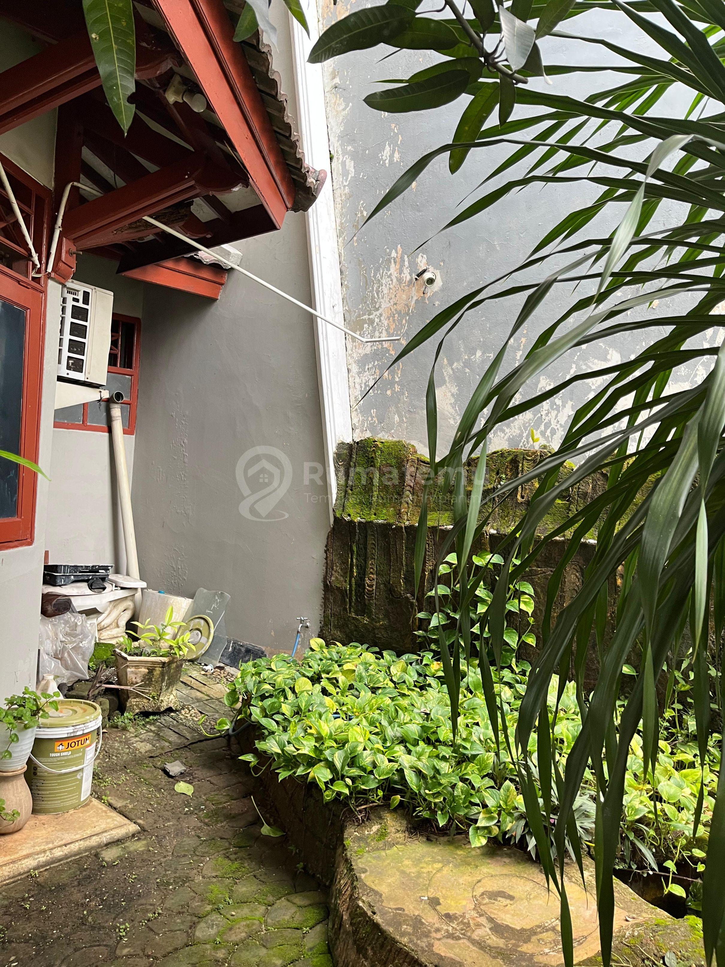 Rumah Megah M U R A H di Komplek Kavling Dki, Duren Sawit