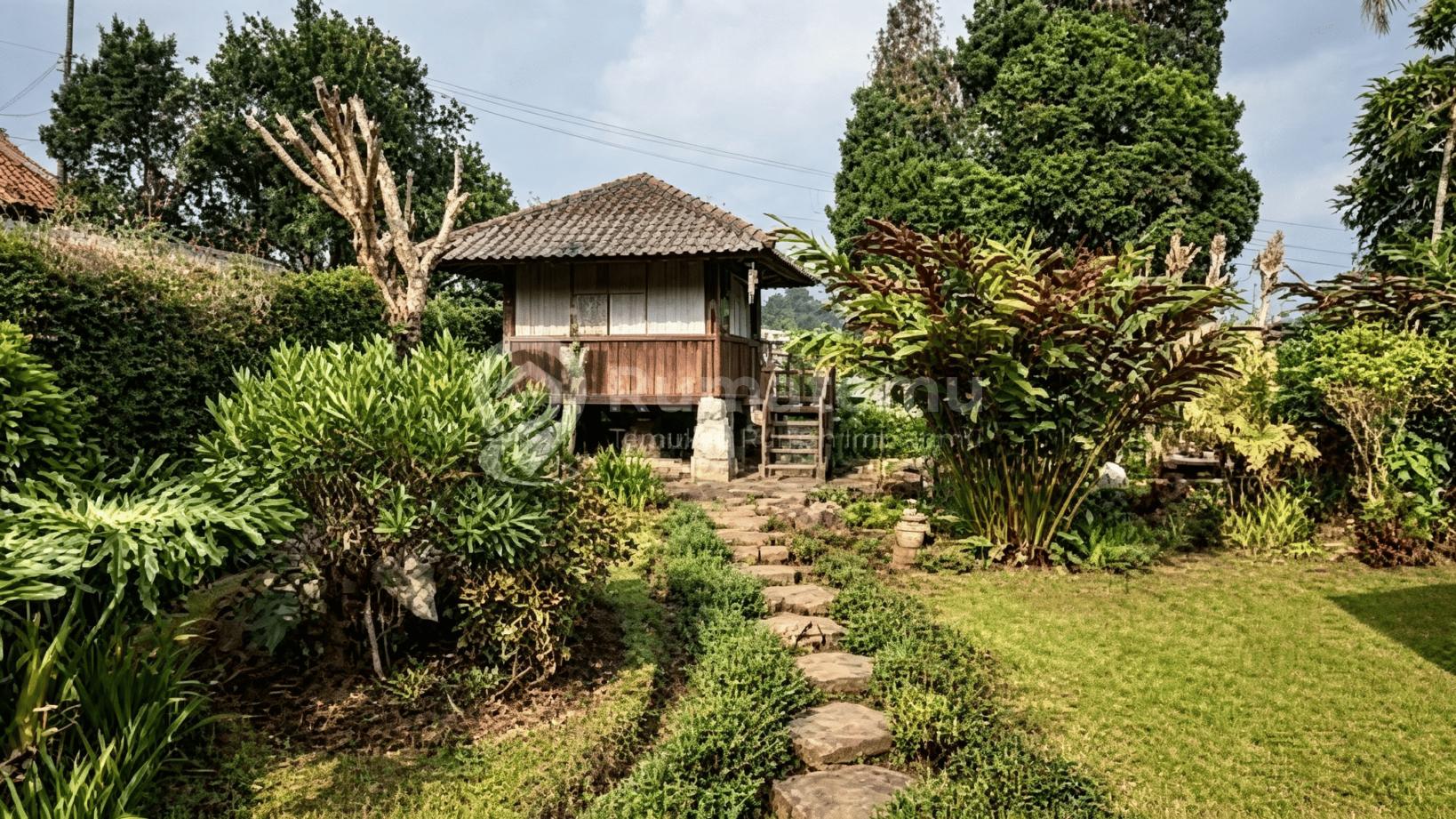 Jual Segera !!! Villa Istana Bunga Lembang Bandung
