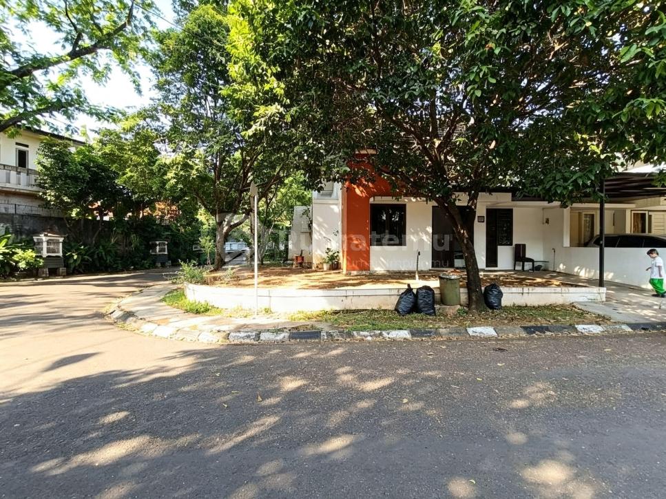 Rumah Komplek Posisi Hook di Jatimakmur Pondok Gede Bekasi