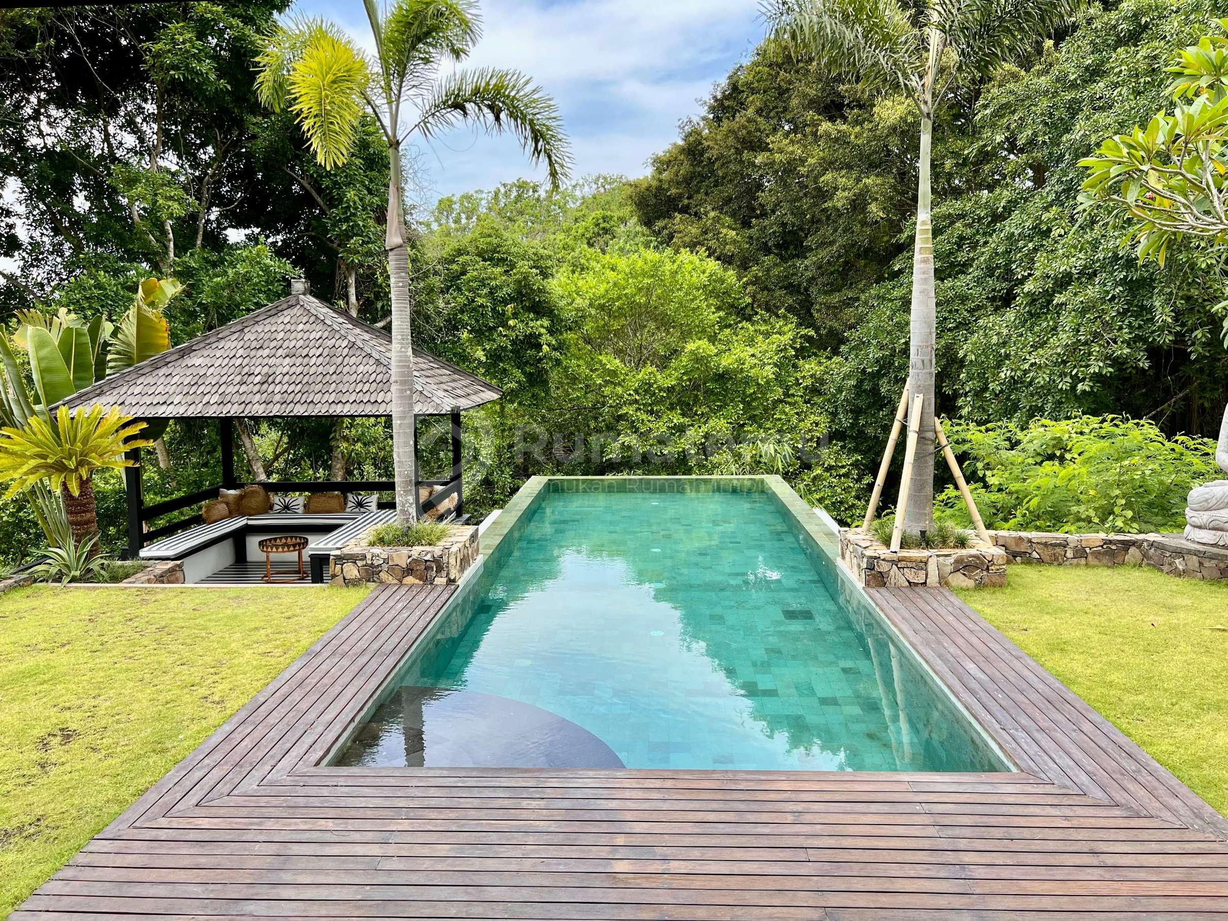 Discover a Hidden Gem: A Colonial-Modern Tropical Retreat Location at Munggu - Canggu  