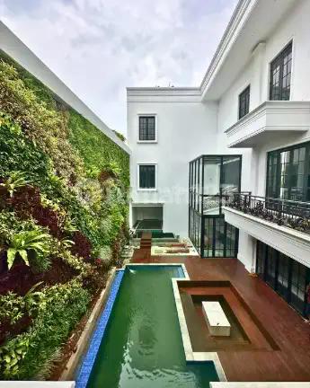 Rumah Mewah Baru Lokasi Strategis Siap Nego