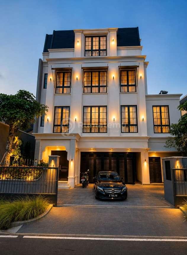Dijual Rumah Mewah Baru Senopati Kebayoran Baru Jakarta Selatan 
