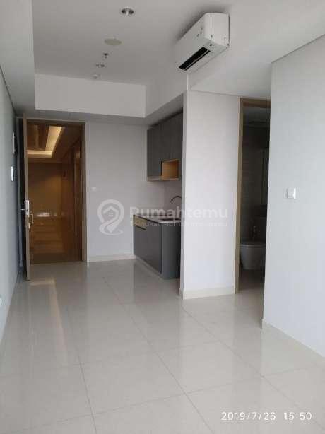 Apartemen Taman Anggrek 3BR Semi Furnished Jakarta Barat