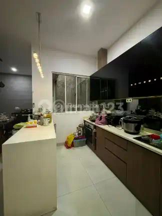 Dijual Cepat Rumah Sudah dengan AC @Golf Lake Residence