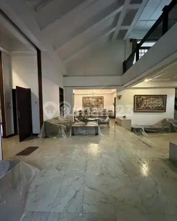 Rumah Premium Menteng Luas 611 Hadap Utara