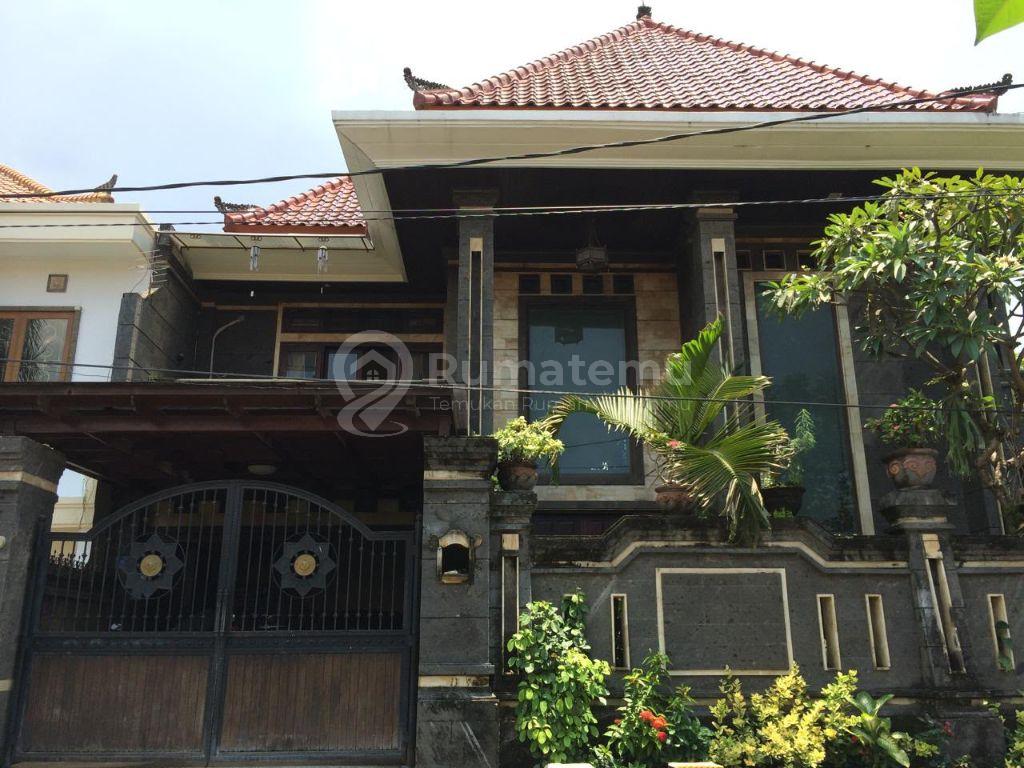 FOR SALE - RUMAH CLASIC LOKASI STRATEGIS DI RENON DENPASAR
