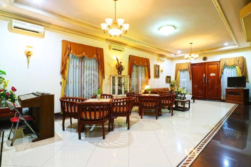 Rumah Kost Guest House Raya Kertajaya Indah Strategis Hitung Tanah