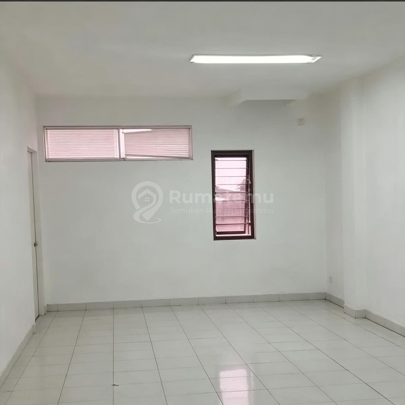 Disewakan Pertahun Space Office Bagus Lokasi Strategis Bebas Banjir Bintaro Sektor 7