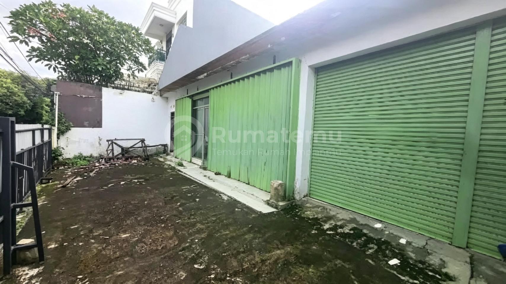 Rumah Tua Lokasi Strategis di Jakarta Timur Jalan Lebar Tdk Kumuh