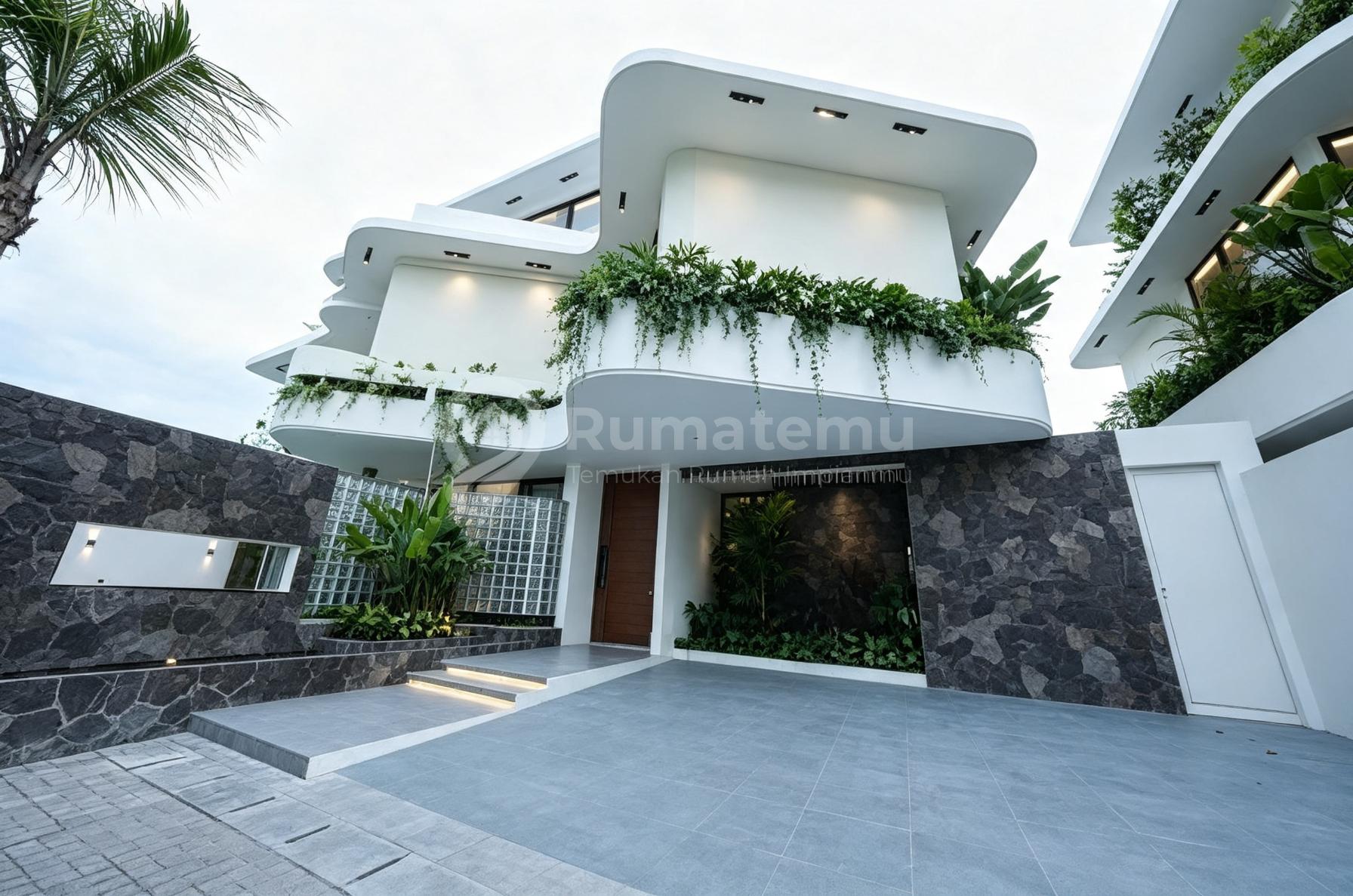 RV-3315 Prestigious Luxury Villa Development in Seminyak